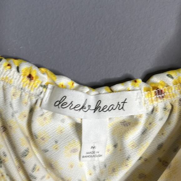 Derek Heart Yellow Sunflower Print Smocked Crop Top Size Medium - Picture 5 of 8